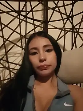 Snapshot of Chloe_Miller_2 chatting on May 2026 01:13:02 AM Chloe Miller 2 online show from May 2026 01:13:02 AM