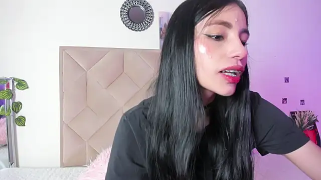 Snapshot of Chloe_Miller_2 chatting on June 2026 03:06:02 AM Chloe Miller 2 online show from June 2026 03:06:02 AM