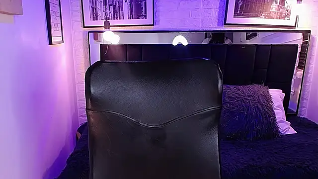 ladyraing online show from March 2026 02:40:02 AM