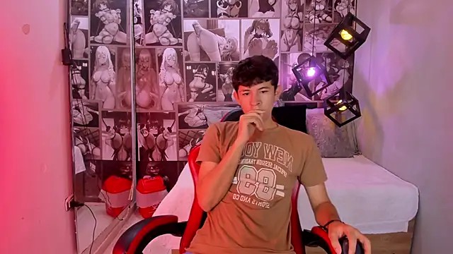 Christian Foxx online show from April 2026 01:47:01 PM