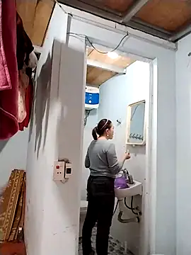 cong1122 online show from February 2026 01:42:01 AM