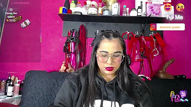 Snapshot of shannon_queen- chatting on June 2026 06:29:02 AM shannon queen- online show from June 2026 06:29:02 AM