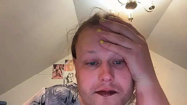 RaeganV online show from March 2026 01:51:01 AM