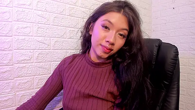 Snapshot of LaurynShell chatting on February 2026 05:56:01 AM LaurynShell online show from February 2026 05:56:01 AM