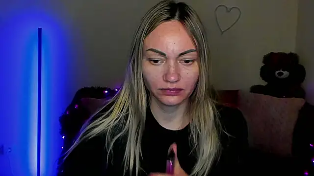 BlondMikey22 online show from April 2026 06:01:02 PM