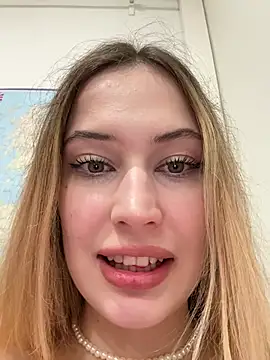 blonde exe online show from April 2026 03:49:01 PM