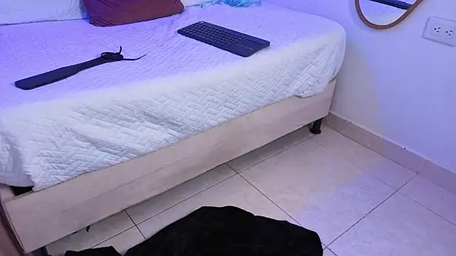 vane coral online show from April 2026 06:10:01 PM