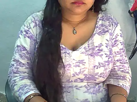 Snapshot of Saniya_K2 chatting on July 2026 04:18:02 PM Saniya K2 online show from July 2026 04:18:02 PM