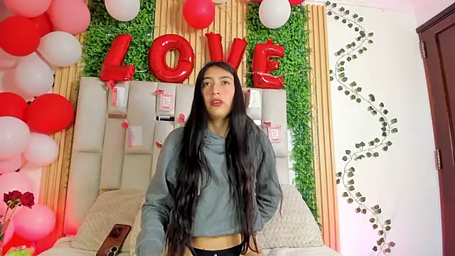 Emma Nmm online show from February 2026 11:44:02 AM