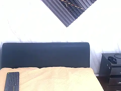 SamiSaturno online show from February 2026 07:07:01 PM