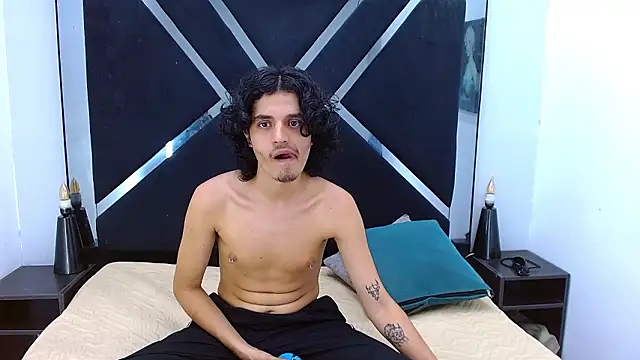 SamiSaturno online show from February 2026 07:22:01 PM