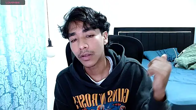 Pedestal diamant online show from March 2026 12:06:01 AM