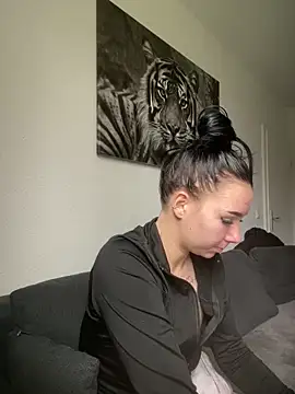 Snapshot of zoeelovee chatting on February 2026 10:38:02 AM zoeelovee online show from February 2026 10:38:02 AM