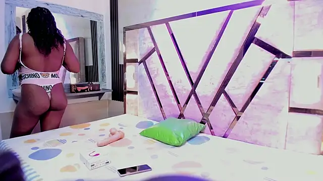 salem rosee online show from April 2026 01:38:02 AM