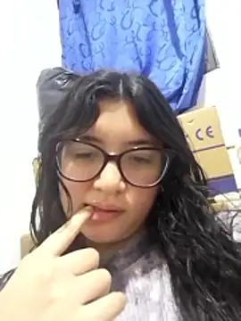 Dahlia-Rose online show from March 2026 01:24:01 AM