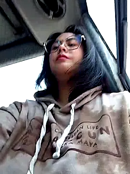 Mari-98 online show from March 2026 04:31:01 PM