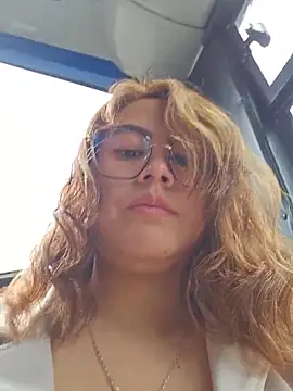 Mari-98 online show from April 2026 06:41:01 PM