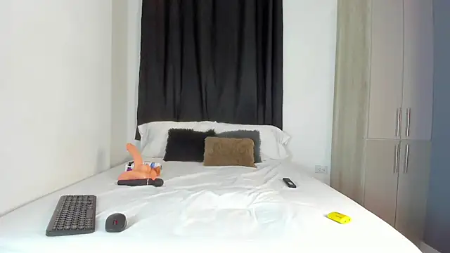 AriSweet  online show from March 2026 02:49:02 AM