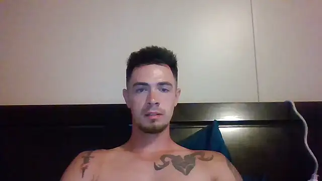 midnightsinz online show from July 2026 11:01:02 PM