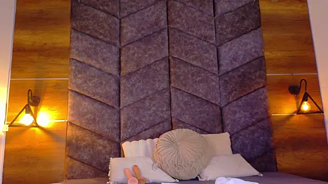 FernandaBrown   online show from March 2026 11:32:01 AM