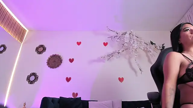 Jimena Adams online show from February 2026 07:43:01 PM