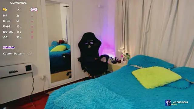 Clary Fray  online show from February 2026 10:38:01 AM