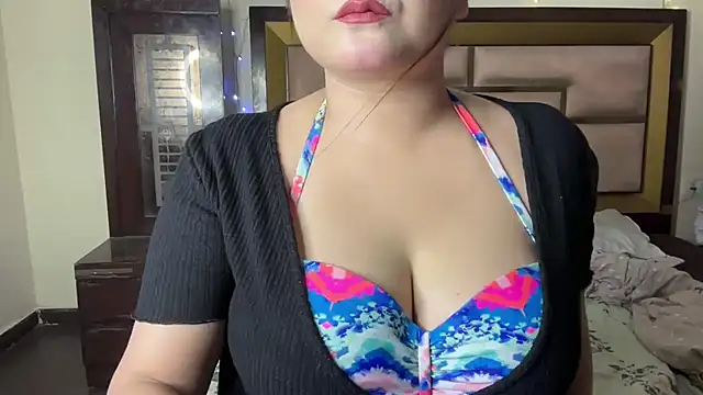 Hersheykaur online show from June 2026 08:53:02 PM