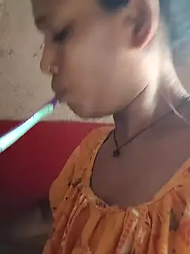 Snapshot of Sweet-runi chatting on July 2026 04:16:01 AM Sweet-runi online show from July 2026 04:16:01 AM