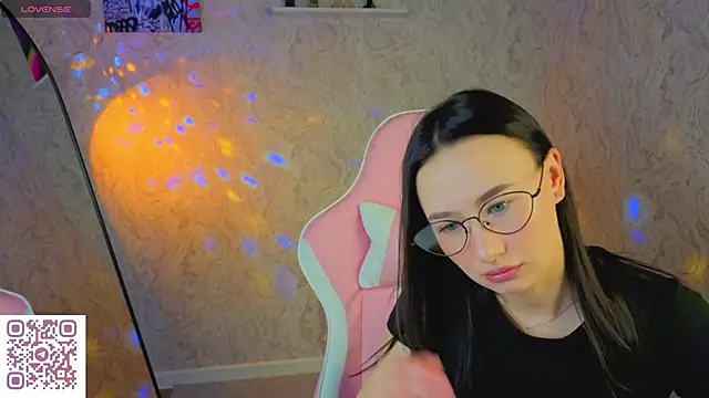  Kiki angel  online show from June 2026 01:05:01 AM