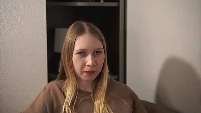 Snapshot of MiHabeck chatting on February 2026 01:14:01 PM MiHabeck online show from February 2026 01:14:01 PM