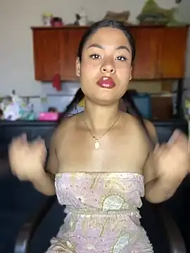 Snapshot of Romie_rous chatting on July 2026 03:07:02 PM Romie rous online show from July 2026 03:07:02 PM