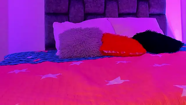 Madison Rosee online show from February 2026 11:44:01 AM