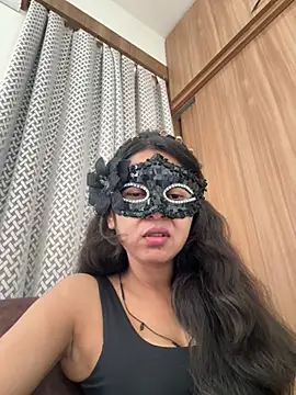 raavigirl online show from June 2026 04:23:01 AM