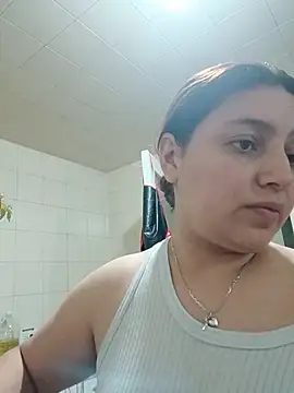 MajoArias online show from April 2026 01:07:02 AM