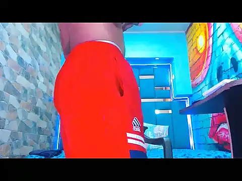 warmNoah online show from February 2026 07:56:02 PM