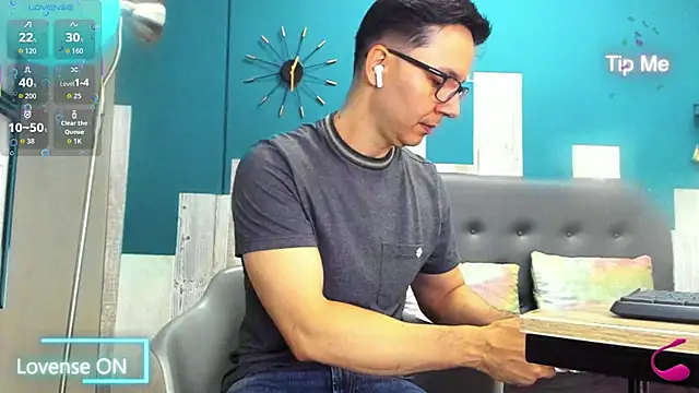 Coddy maxx69 online show from March 2026 12:33:02 PM