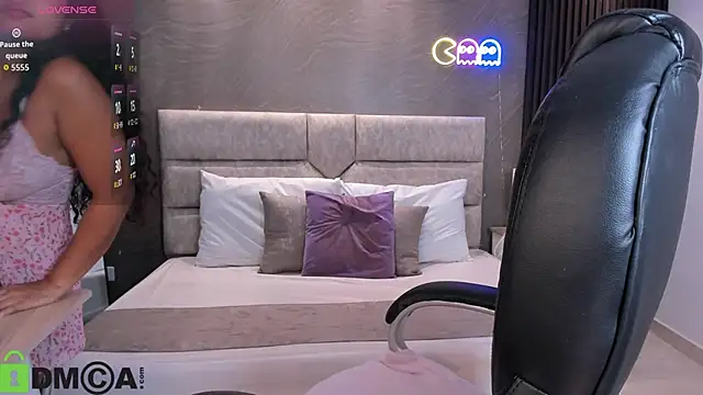 Snapshot of Dulcecooper1 chatting on May 2026 12:09:02 PM Dulcecooper1 online show from May 2026 12:09:02 PM