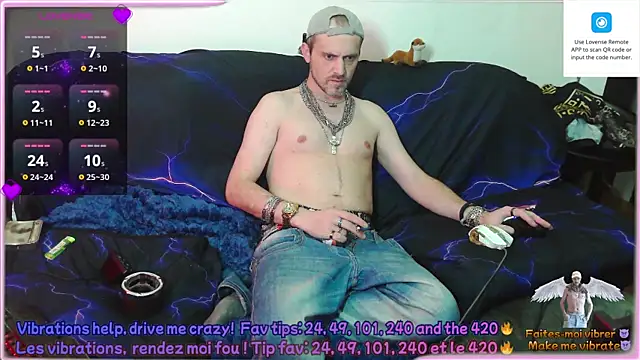 Snapshot of SwatRocShy chatting on June 2026 09:49:01 PM SwatRocShy online show from June 2026 09:49:01 PM
