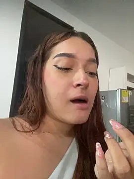 Emily Harpeer online show from February 2026 11:31:02 AM