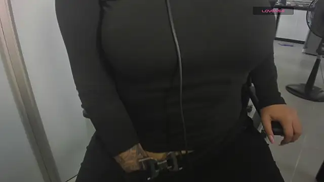 Emily Harpeer online show from April 2026 06:10:01 PM