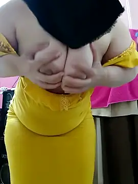 Warda Egy online show from March 2026 03:39:02 AM