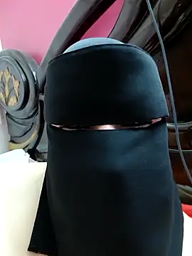 Warda Egy online show from March 2026 12:38:02 PM