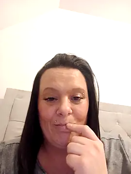 louisa36 online show from February 2026 09:13:02 PM