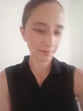 Snapshot of Aurabloom_1 chatting on March 2026 03:52:01 PM Aurabloom 1 online show from March 2026 03:52:01 PM