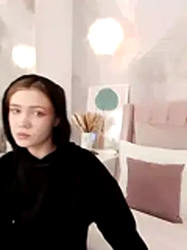 StacyHicks online show from April 2026 03:18:02 PM