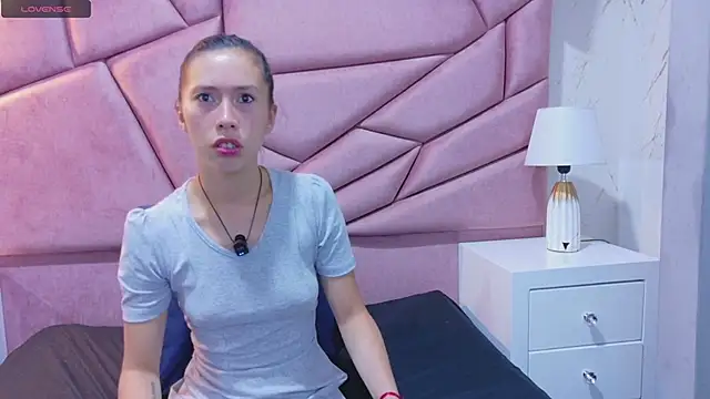 kimberlypink  online show from February 2026 11:35:02 AM