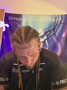 Smokebluntafterblunt online show from April 2026 02:14:01 AM