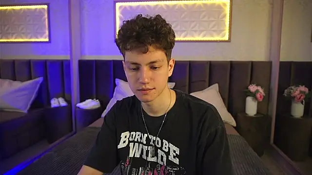 StefanBev online show from March 2026 08:01:02 PM