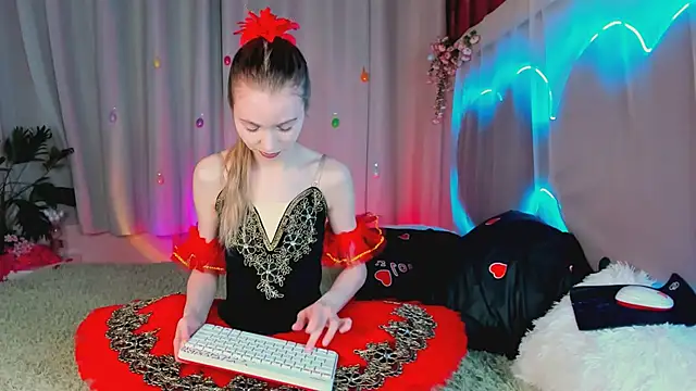 lada2k4 online show from April 2026 05:57:01 AM