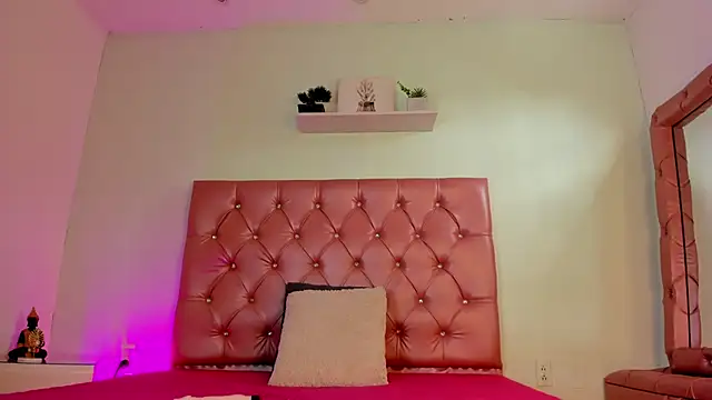 Snapshot of shantall_cruzz chatting on February 2026 08:23:01 PM shantall cruzz online show from February 2026 08:23:01 PM